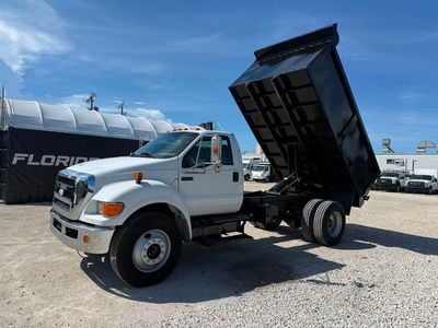 2008 Ford F-750 Dump Truck