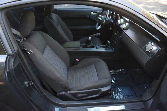 2008 Ford Mustang 2dr Coupe GT Premium - 22934079 - 3