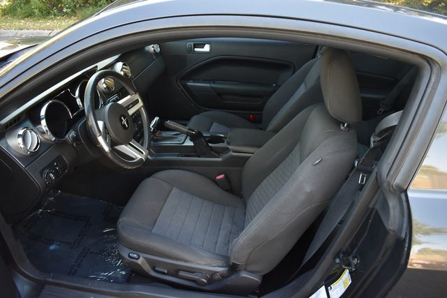 2008 Ford Mustang 2dr Coupe GT Premium - 22934079 - 4