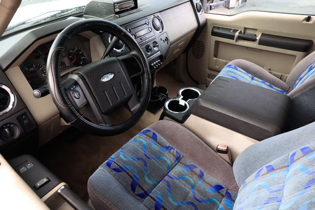 2008 Ford Super Duty F-550 DRW 28 Passenger Shuttle - 22902435 - 2