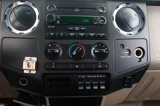 2008 Ford Super Duty F-550 DRW 28 Passenger Shuttle - 22902435 - 30