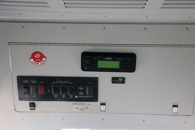 2008 Ford Super Duty F-550 DRW 28 Passenger Shuttle - 22902435 - 42