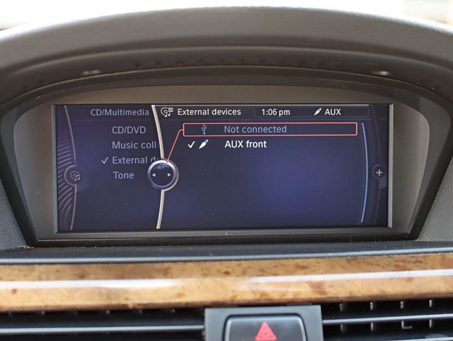 2009 BMW 3 Series 335i xDrive - 22847834 - 16