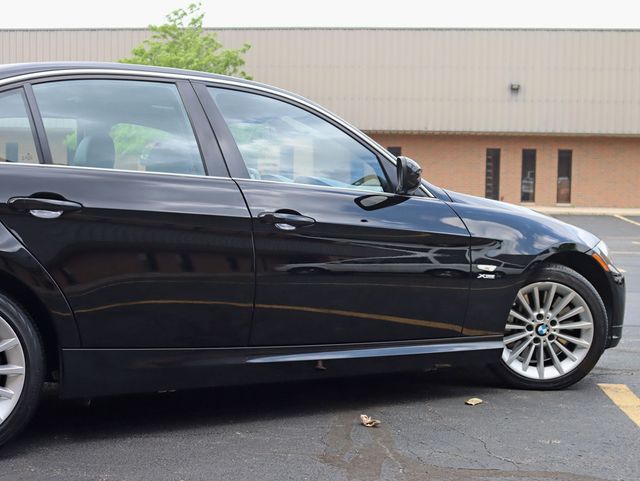 2009 BMW 3 Series 335i xDrive - 22847834 - 3