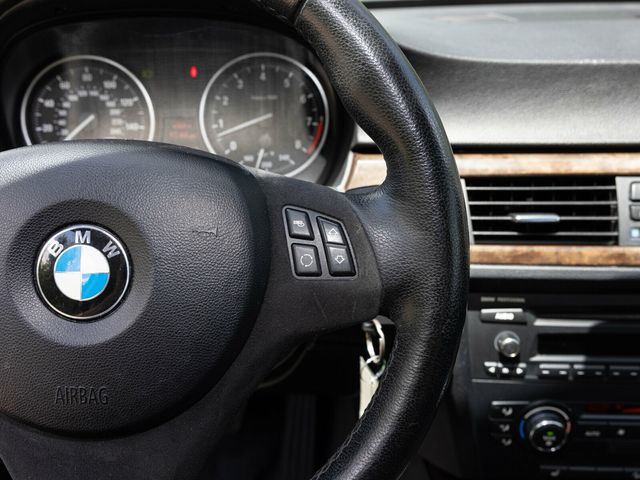 2009 BMW 3 Series New Tires, Recent Major Tune Up, Added Black Optics - 22898657 - 27