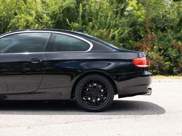 2009 BMW 3 Series New Tires, Recent Major Tune Up, Added Black Optics - 22898657 - 4