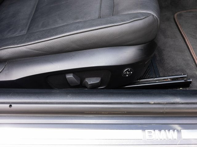 2009 BMW 3 Series New Tires, Recent Major Tune Up, Added Black Optics - 22898657 - 50