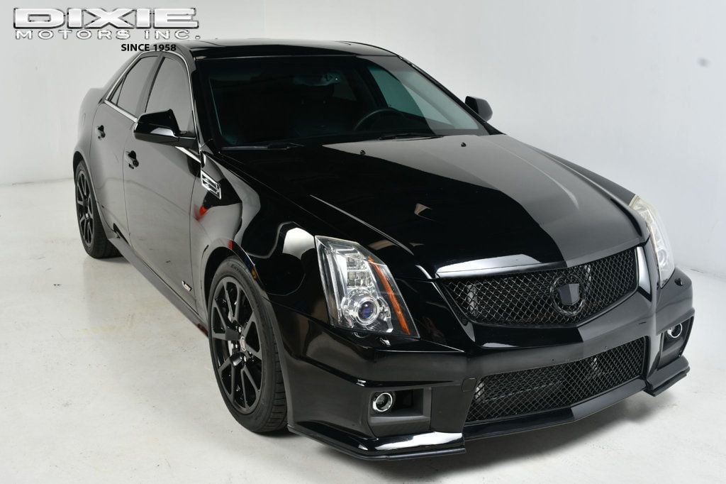 2009 Cadillac CTS-V Pano Roof Carfax Certified Extremely Nice Fast Car - 22904346 | Video 1
