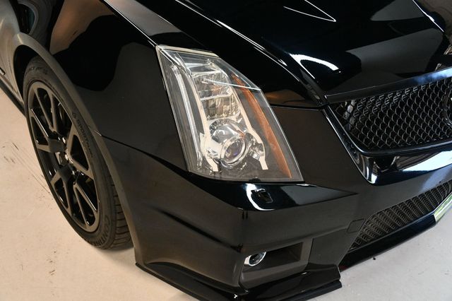 2009 Cadillac CTS-V Pano Roof Carfax Certified Extremely Nice Fast Car - 22904346 - 74