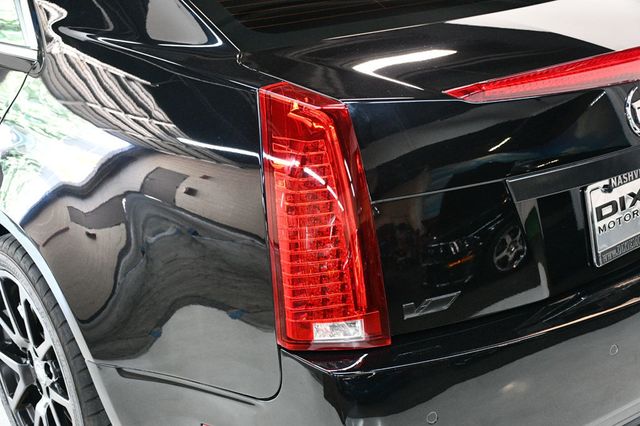 2009 Cadillac CTS-V Pano Roof Carfax Certified Extremely Nice Fast Car - 22904346 - 76