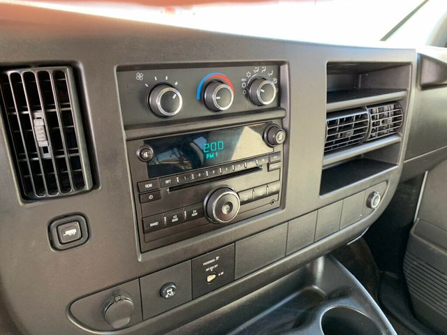 2009 Chevrolet Express Passenger RWD 3500 155" 15 Passenger - 22940195 - 36