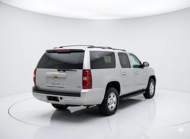 2009 Chevrolet Suburban LT 4x4 4dr SUV w/2LT - 22939816 - 5