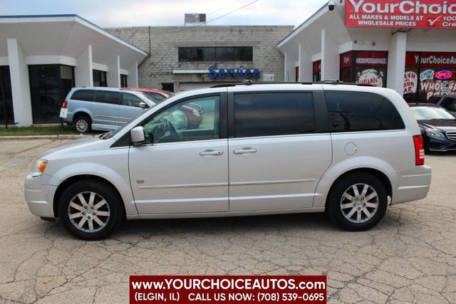 2009 Chrysler Town & Country 4dr Wagon Touring - 22250137 - 1