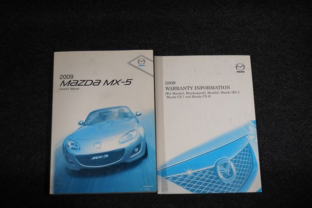 2009 Mazda MX-5 Miata 2dr Convertible PRHT Manual Grand Touring - 22937591 - 19