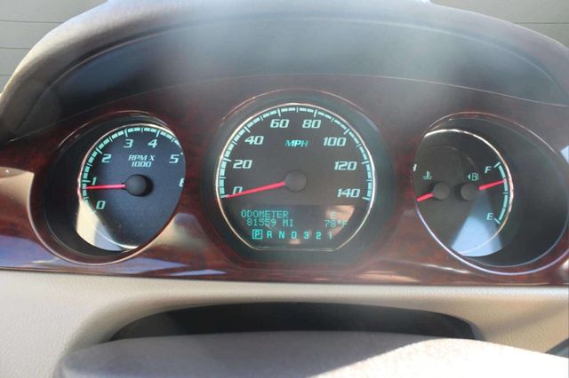 2010 Buick Lucerne 4dr Sedan CXL - 22927045 - 18