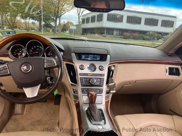 2010 Cadillac CTS Sedan 4dr Sedan 3.0L Luxury AWD - 22939839 - 3