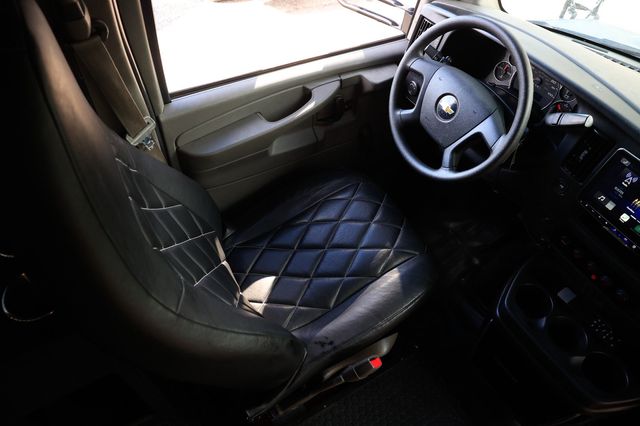 2010 Chevrolet G3500 Limo Conversion - 22898612 - 14