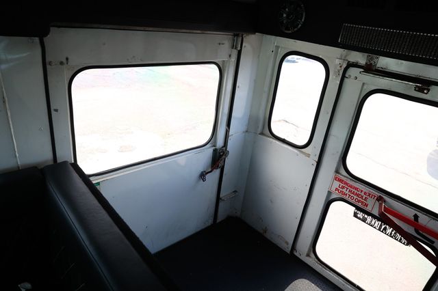 2010 Chevrolet G3500 Limo Conversion - 22898612 - 26