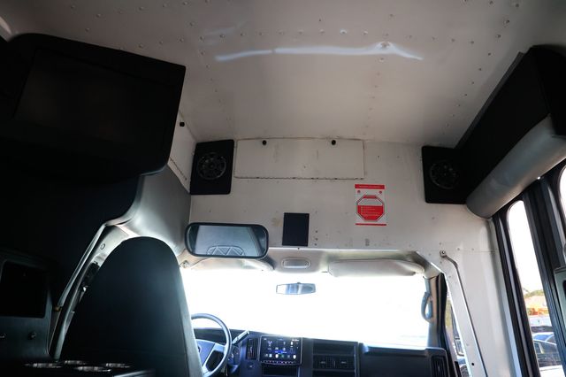 2010 Chevrolet G3500 Limo Conversion - 22898612 - 29