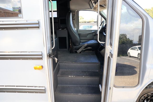 2010 Chevrolet G3500 Limo Conversion - 22898612 - 48