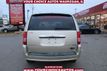 2010 Chrysler Town & Country 4dr Wagon Touring - 21125465 - 5