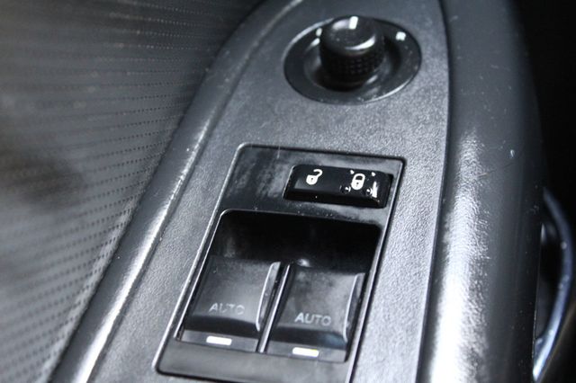 2010 Dodge Challenger 2dr Coupe SE - 22937177 - 16