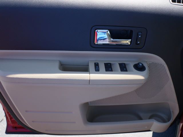 2010 Ford Edge 4dr SEL FWD - 11931275 - 14