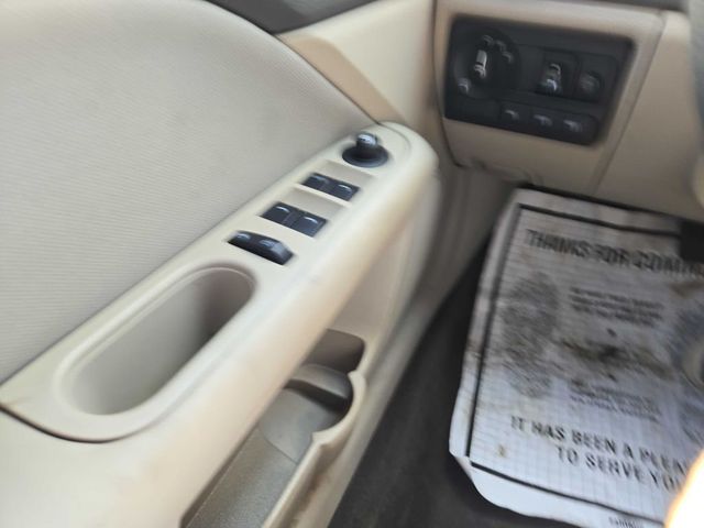 2010 Ford Fusion 4dr Sedan SE FWD - 22875572 - 16