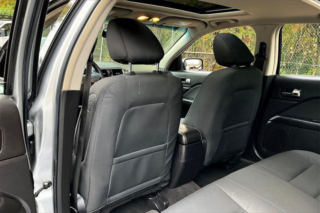 2010 Ford Fusion 4dr Sedan SE FWD - 22938403 - 17