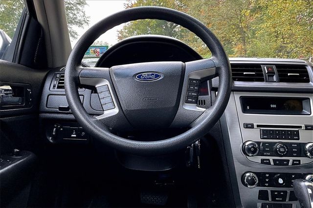 2010 Ford Fusion 4dr Sedan SE FWD - 22938403 - 19