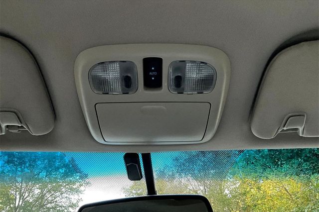 2010 Ford Fusion 4dr Sedan SE FWD - 22938403 - 28