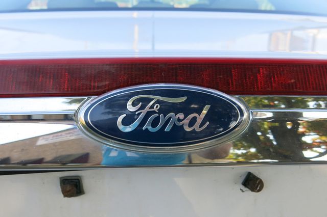 2010 Ford Fusion 4dr Sedan SEL FWD - 22927420 - 51