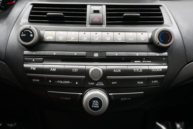 2010 Honda Accord Sedan 4dr I4 Automatic LX - 22879354 - 17