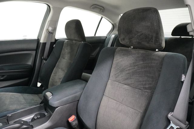 2010 Honda Accord Sedan 4dr I4 Automatic LX - 22879354 - 8