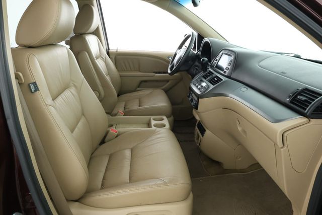 2010 Honda Odyssey 5dr EX-L w/RES & Navi - 22933339 - 24