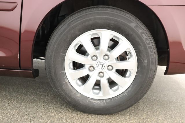 2010 Honda Odyssey 5dr EX-L w/RES & Navi - 22933339 - 6