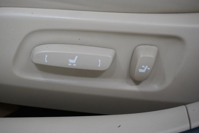 2010 Lexus ES 350 4dr Sedan - 22921711 - 13