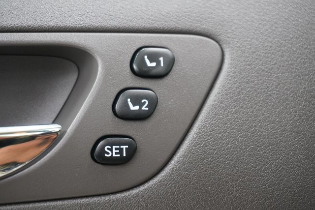 2010 Lexus ES 350 4dr Sedan - 22921711 - 14