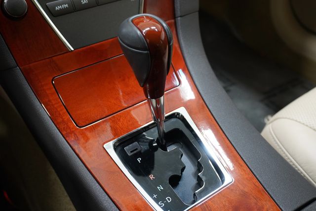 2010 Lexus ES 350 4dr Sedan - 22921711 - 19