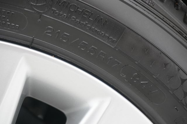 2010 Lexus ES 350 4dr Sedan - 22921711 - 24