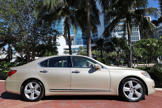 2010 Lexus LS 460 4dr Sedan RWD - 22936199 - 25