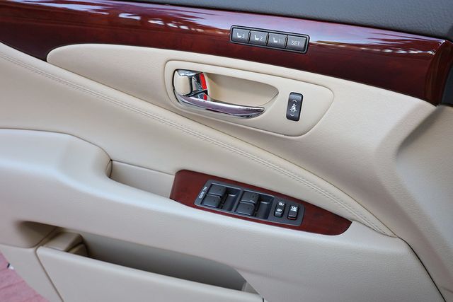 2010 Lexus LS 460 4dr Sedan RWD - 22936199 - 30