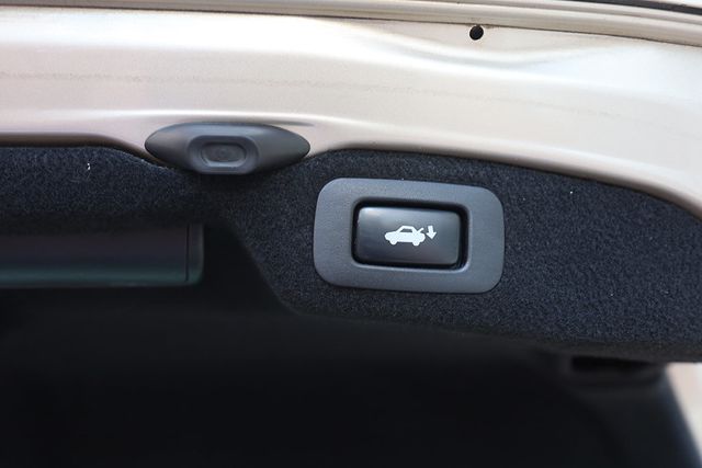 2010 Lexus LS 460 4dr Sedan RWD - 22936199 - 54