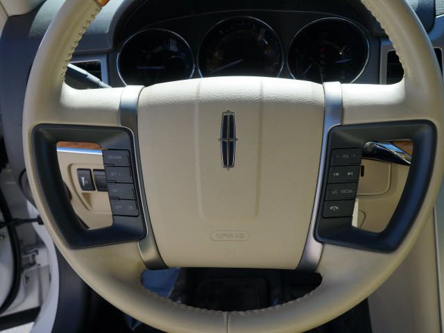 2010 Lincoln MKZ 4dr Sdn FWD - 11695527 - 10
