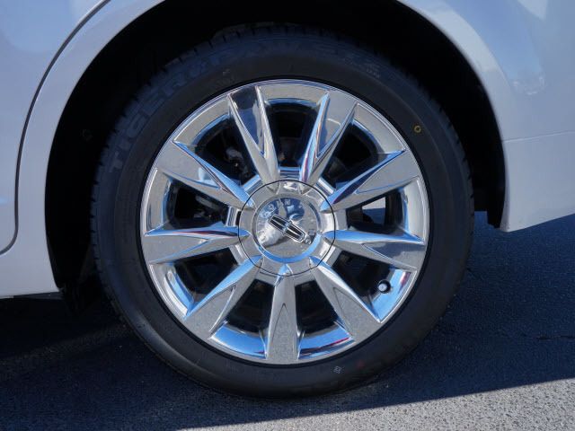 2010 Lincoln MKZ 4dr Sdn FWD - 11695527 - 18