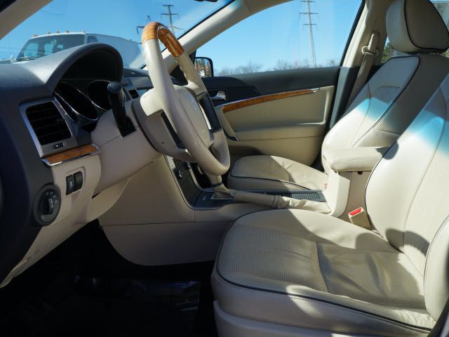 2010 Lincoln MKZ 4dr Sdn FWD - 11695527 - 4