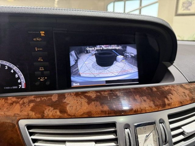 2010 Mercedes-Benz S-Class 4dr Sedan S 550 4MATIC - 22939171 - 10