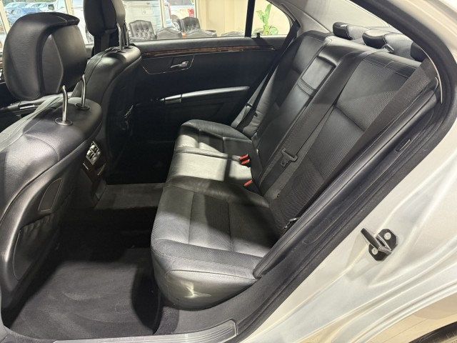 2010 Mercedes-Benz S-Class 4dr Sedan S 550 4MATIC - 22939171 - 16