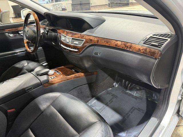 2010 Mercedes-Benz S-Class 4dr Sedan S 550 4MATIC - 22939171 - 20