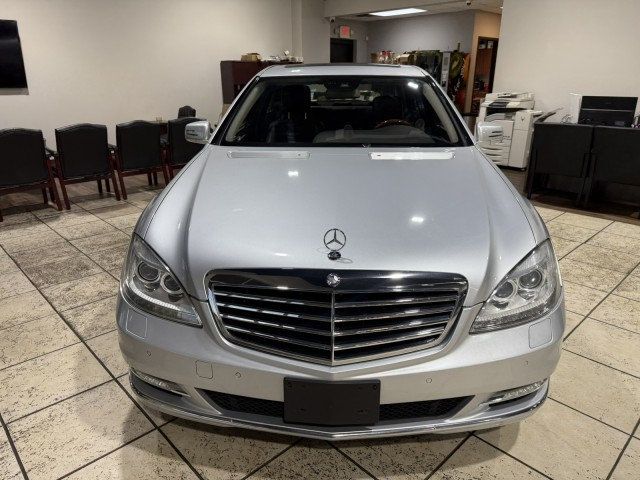 2010 Mercedes-Benz S-Class 4dr Sedan S 550 4MATIC - 22939171 - 5